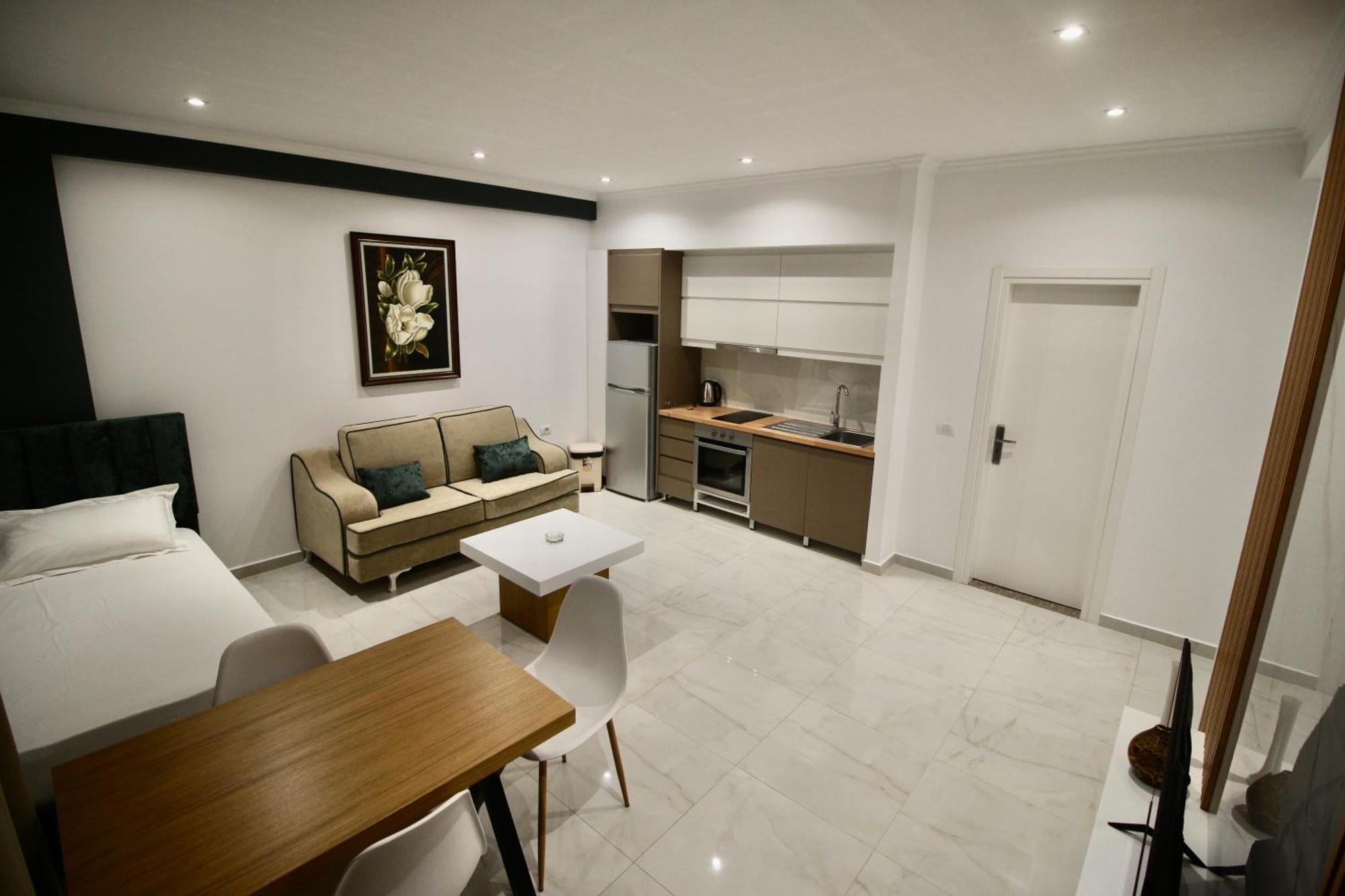 Sela Apartments Sarande Exterior photo