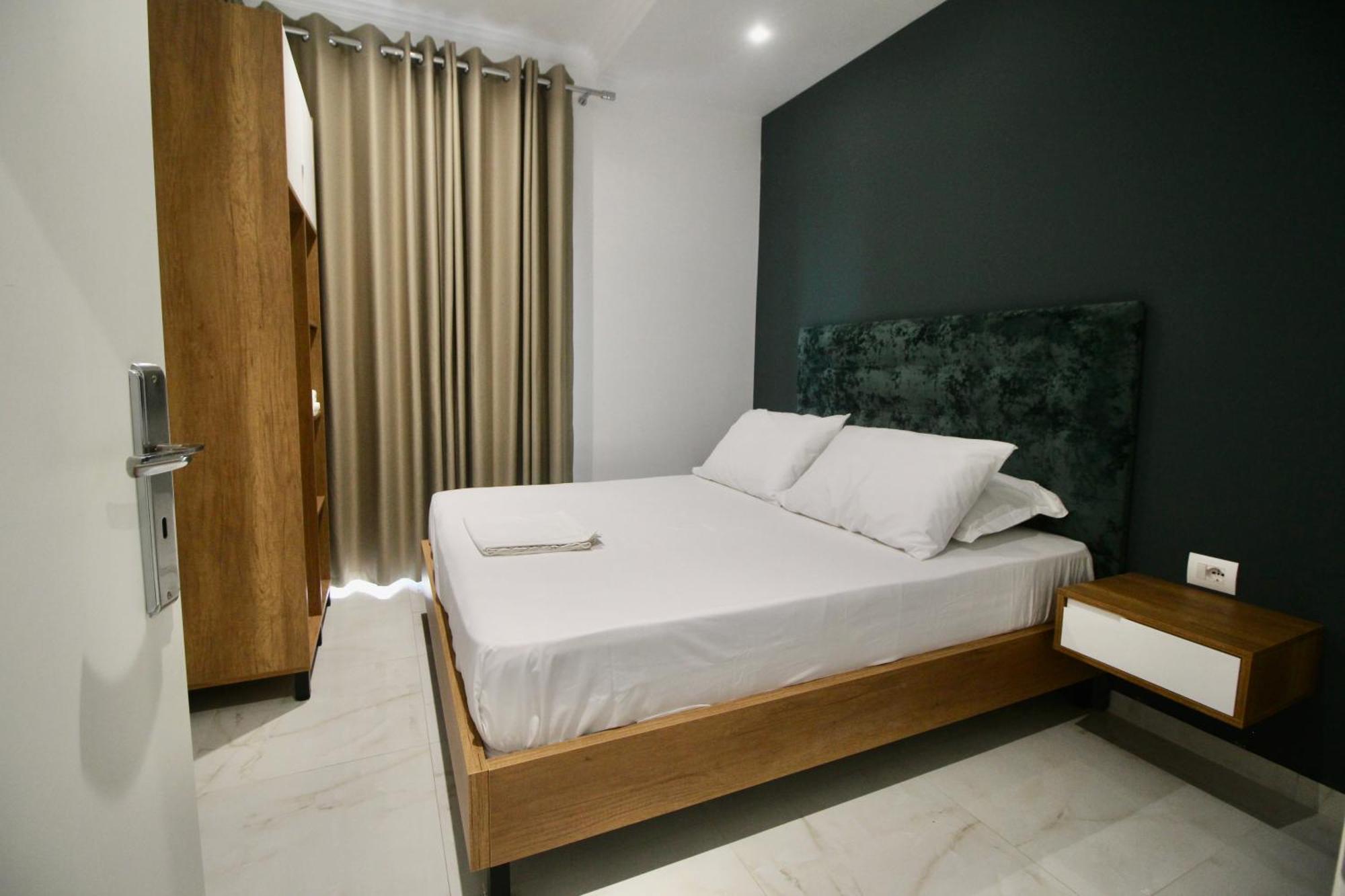 Sela Apartments Sarande Exterior photo