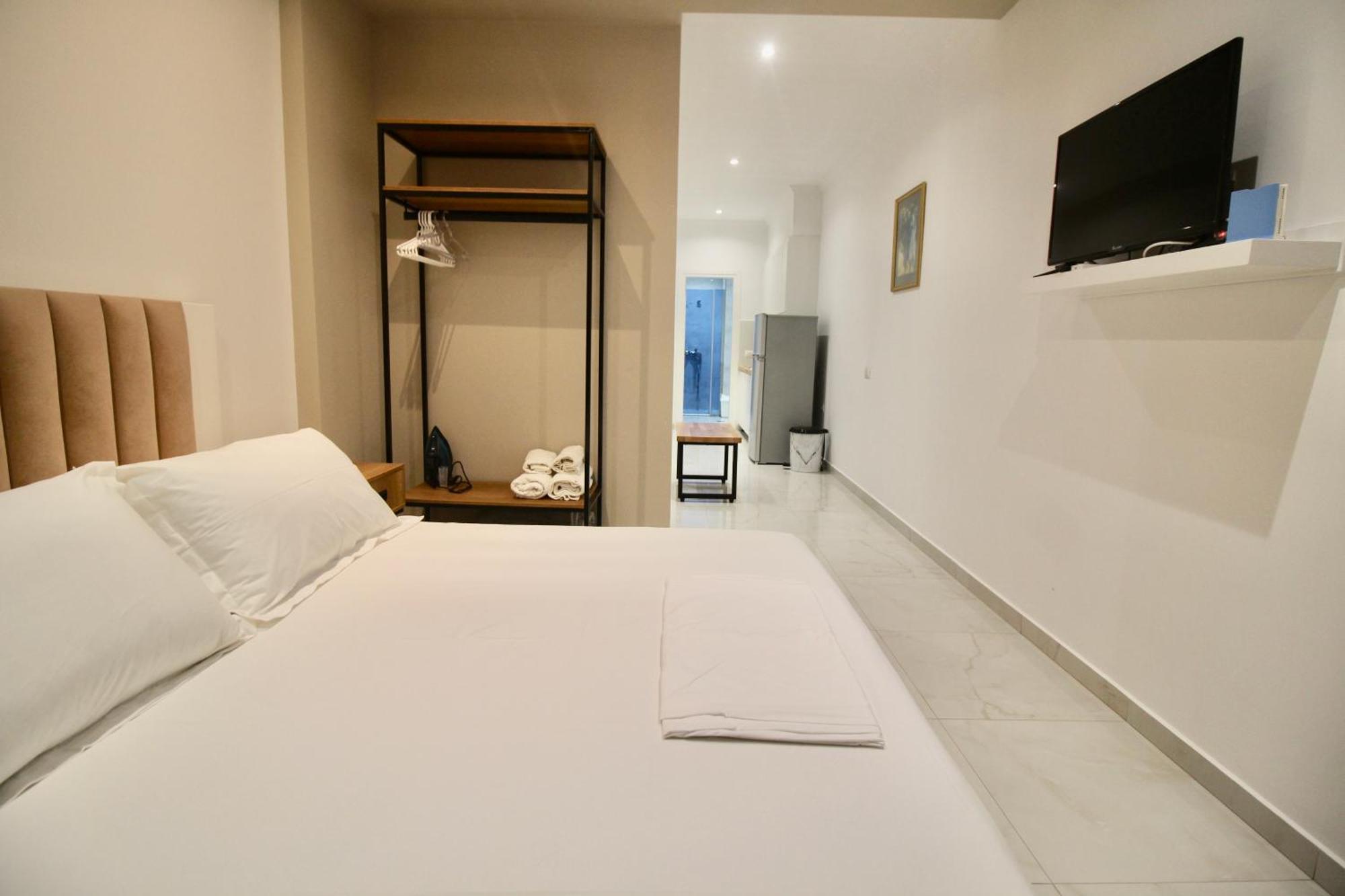 Sela Apartments Sarande Exterior photo